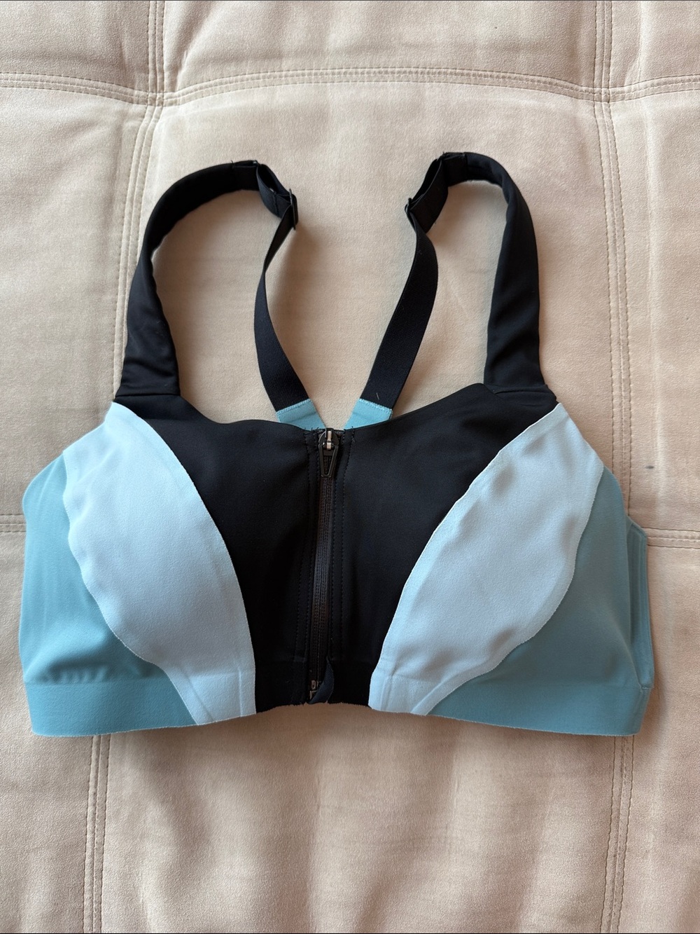 Victoria's Secret Knockout Sports Bra 34D